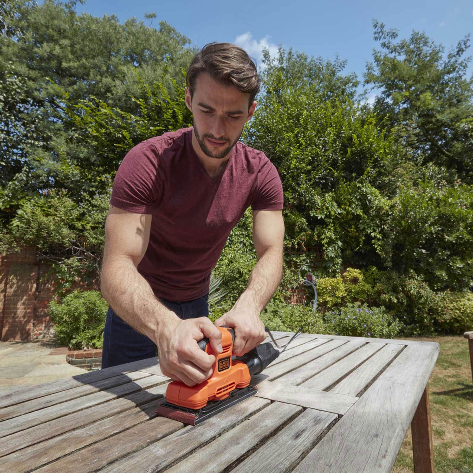Black&Decker BEW220 Vibraciona brusilica-šlajferica 150W - slika 4