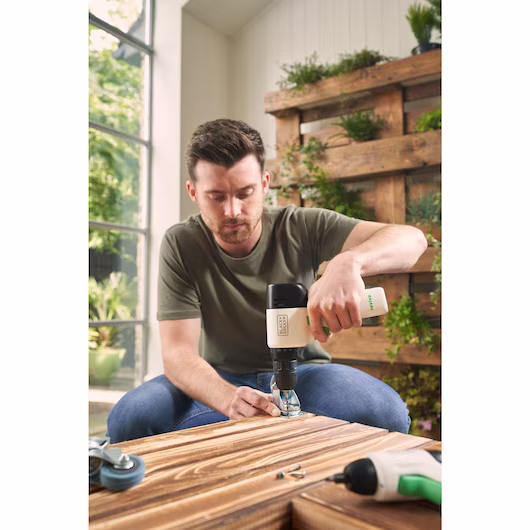 Black&Decker REVDD12C Aku bušilica, 12V - slika 6
