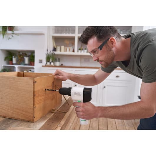 Black&Decker REVDD12C Aku bušilica, 12V - slika 3