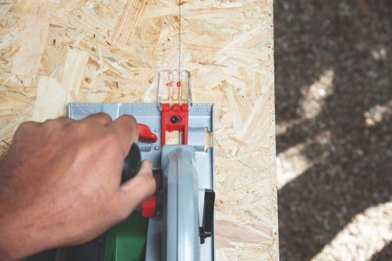 Bosch UniversalCirc 18V-53 Akumulatorska kružna testera-cirkular, bez baterije i punjača 06033B1400 - slika 4