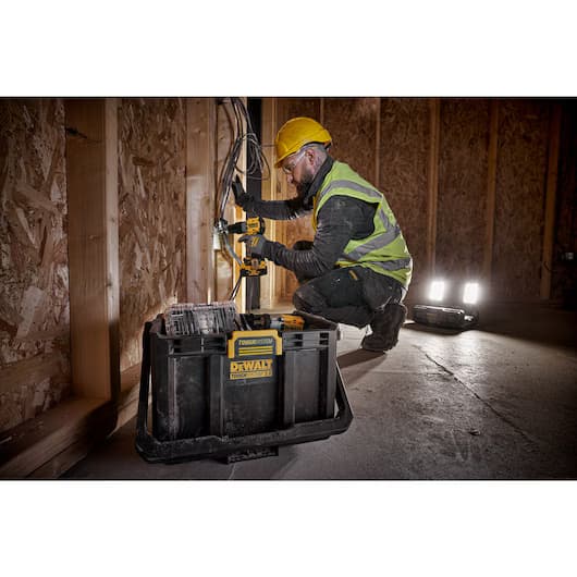 DeWalt DWST08061-1 Toughsystem 2.0 akumulatorska led lampa i kofer za alat - slika 9