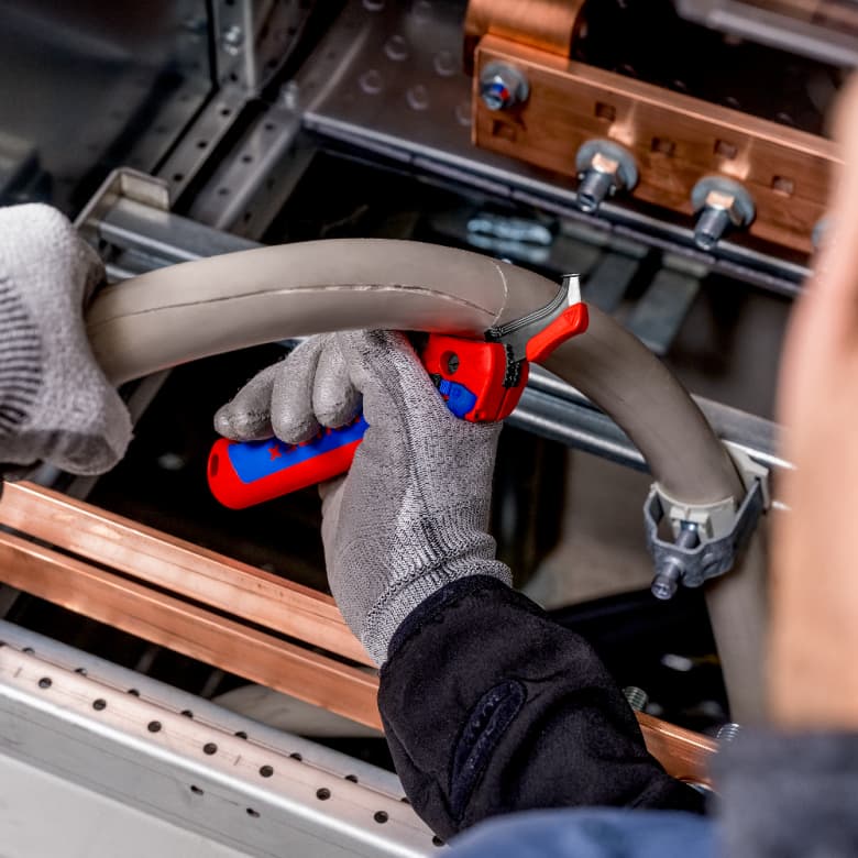 Knipex 16 50 145 SB Nož za skidanje izolacije 3u1 sa funkcijom krckalice - slika 5
