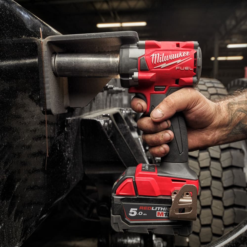 Milwaukee M18FIW2F12-502X Aku udarni odvrtač 2x5.0Ah - slika 2