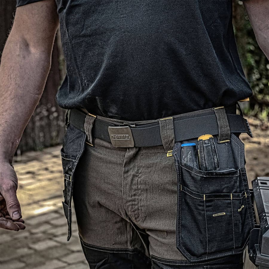 DeWALT DWC14-001 elastični kaiš univerzalne veličine, crni sa metalnom kopčom - slika 4