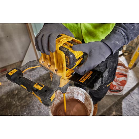 DeWalt DCB548 Baterija XR FLEXVOLT 12Ah - slika 2