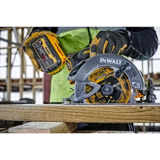 DeWalt DCS578NT Aku cirkular 190mm, bez baterije i punjača - slika 7