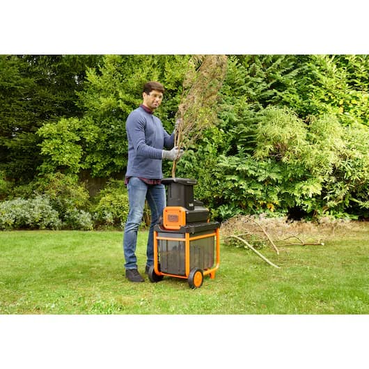 Black+Decker BEGAS5800 Seckalica za grane 2800W - slika 5