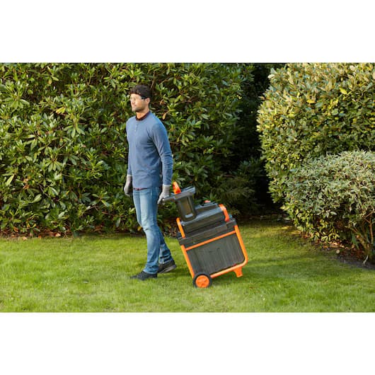 Black+Decker BEGAS5800 Seckalica za grane 2800W - slika 6