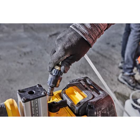 DeWalt DCE6820N Aku rezervoar za vodu 18V XR, bez baterije i punjača - slika 7