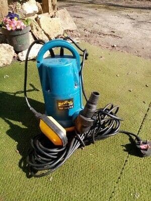 Makita PF0410 potopna pumpa za prljavu vodu, 400W - slika 2