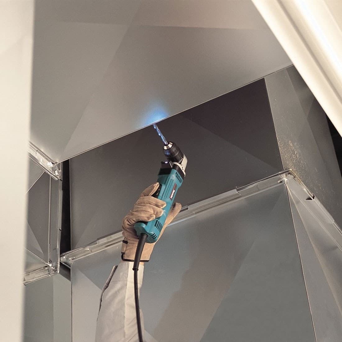 Makita DA3011F Ugaona bušilica, 450W - slika 2