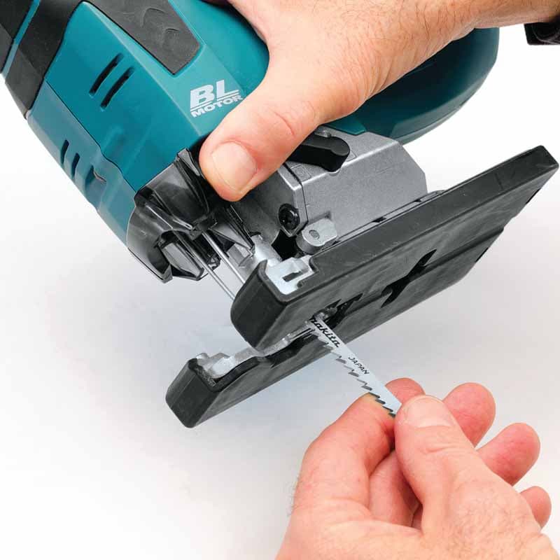 Makita DJV182RFJ Akumulatorska ubodna testera, 2x3.0Ah - slika 2