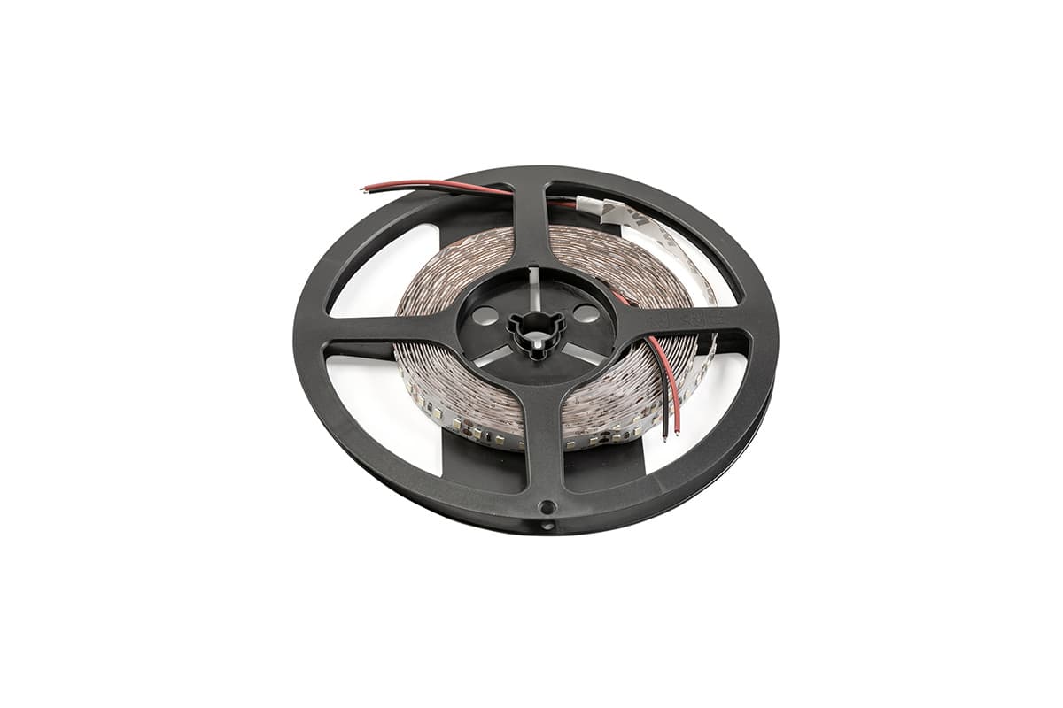 GTV LED traka 2835, 600 LED hladno bela, 60 W, bez gela 10 mm, rolna 5 m, 12 V (2 kabla), LD-2835-600-20-ZB