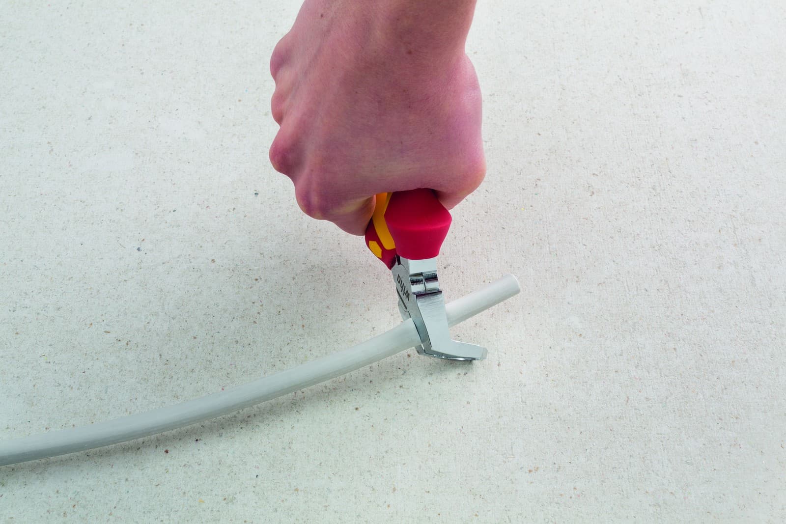 Wiha 38552 instalaciona klešta, TriCut Professional, VDE izolovana, 170mm - slika 10