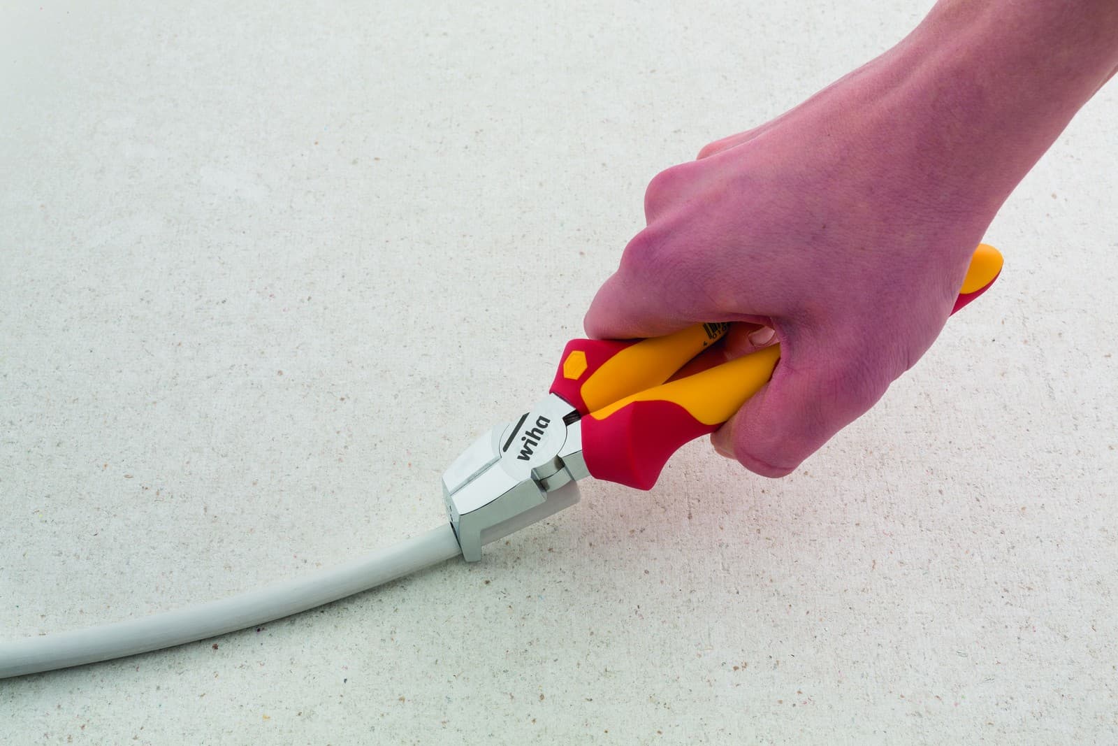 Wiha 38552 instalaciona klešta, TriCut Professional, VDE izolovana, 170mm - slika 11