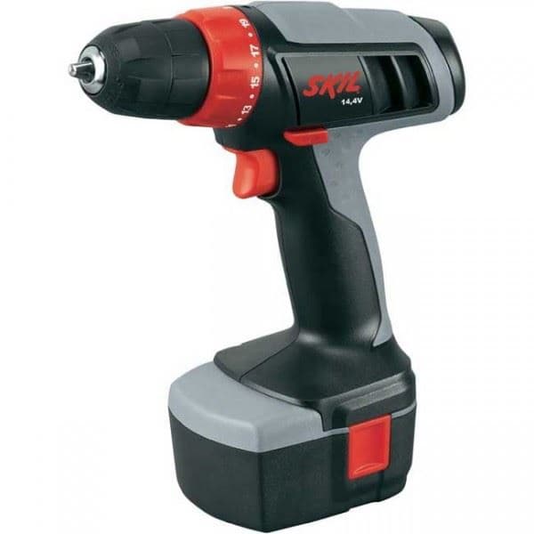 Akumulatorska bušilica / odvrtač Skil 2017 AA