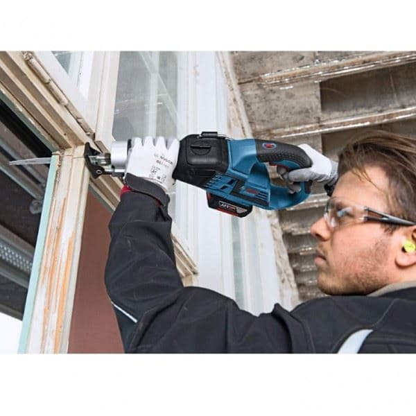 Bosch GSA 18V-32 ,2x5.0Ah, akumulatorska univerzalna testera - slika 3
