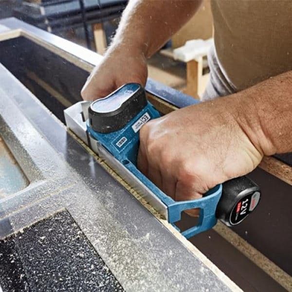 Bosch GHO 12V-20 Solo, akumulatorsko rende - slika 4