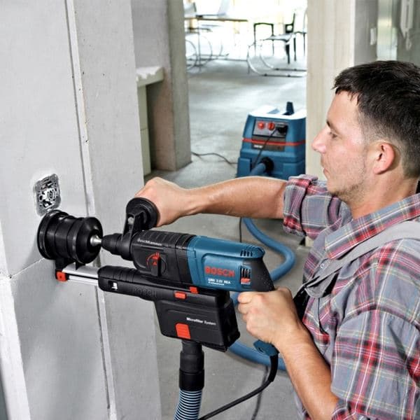 Bosch GBH 2-23 REA Elektro-pneumatski čekić + sistem usisavanja prašine, 710W - slika 3