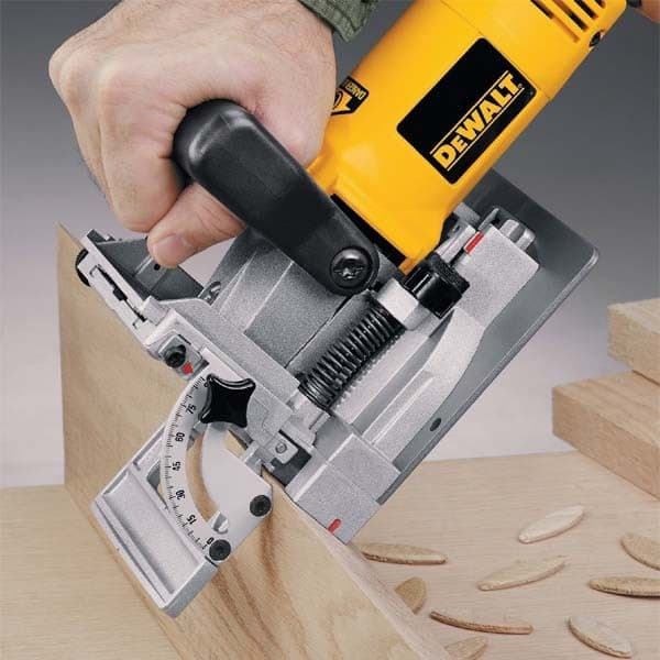 DeWalt DW682K Kekserica za drvo, 600W - slika 2