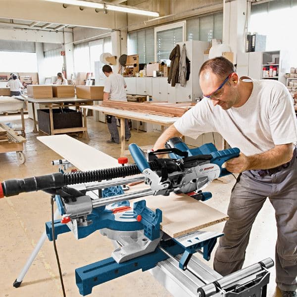 Bosch GCM 8 SJL Stacionarna potezna kružna testera, 1.600W - slika 3