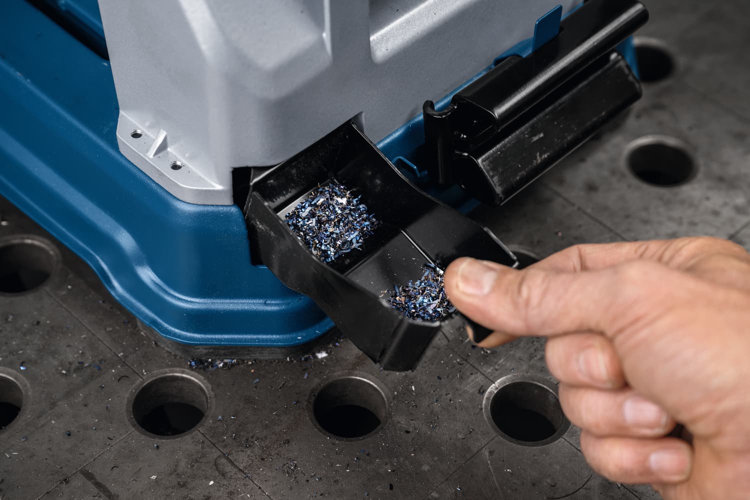 Bosch Testera za sečenje metala GCD 18V-355, 0601B59000 - slika 6