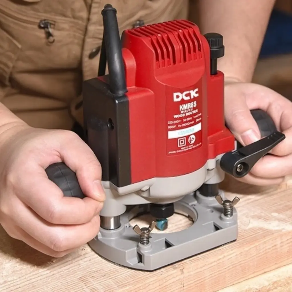 DCK KMR06-12 glodalica za drvo, 2000W - slika 2