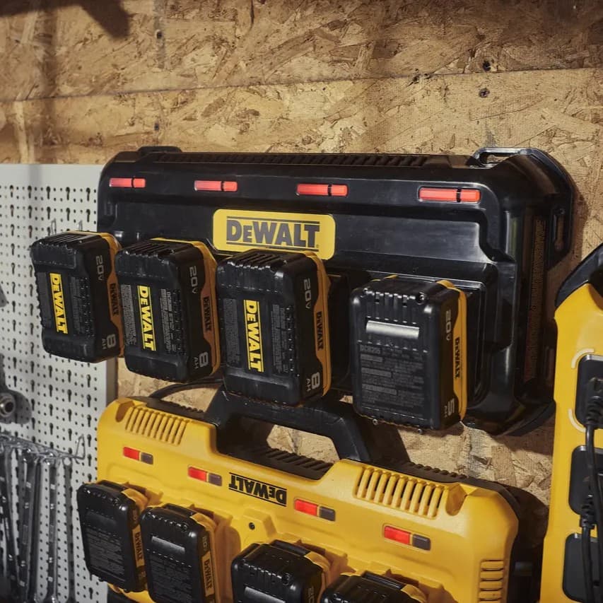 DeWalt DCB1404 multiport punjač za baterije, 4 porta, 4A - slika 3