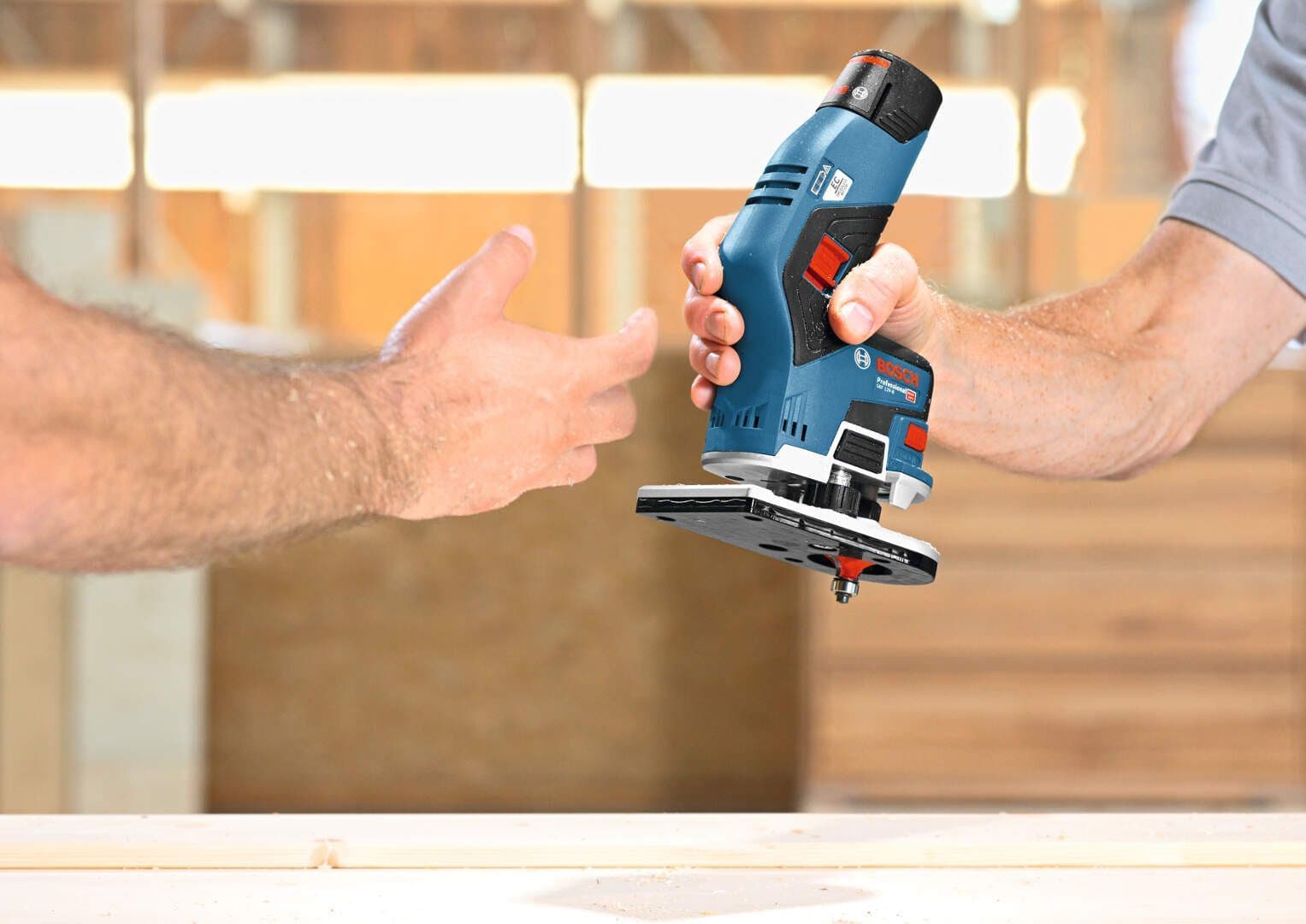 Bosch GKF 12V-8 Akumulatorska glodalica, 2x3.0Ah - slika 11