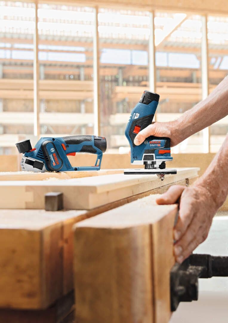 Bosch GKF 12V-8 Akumulatorska glodalica, 2x3.0Ah - slika 9