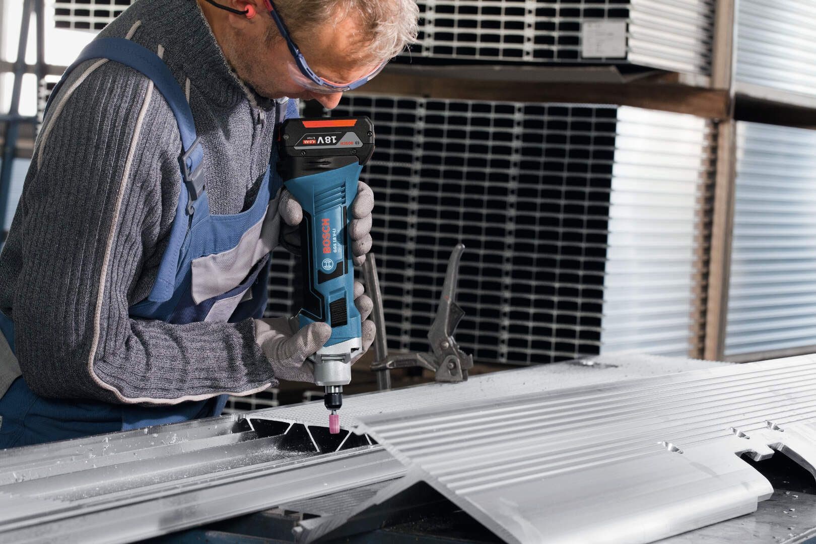 Bosch GGS 18 V-LI Akumulatorska ravna brusilica / bijaks, 2x5.0Ah - slika 13