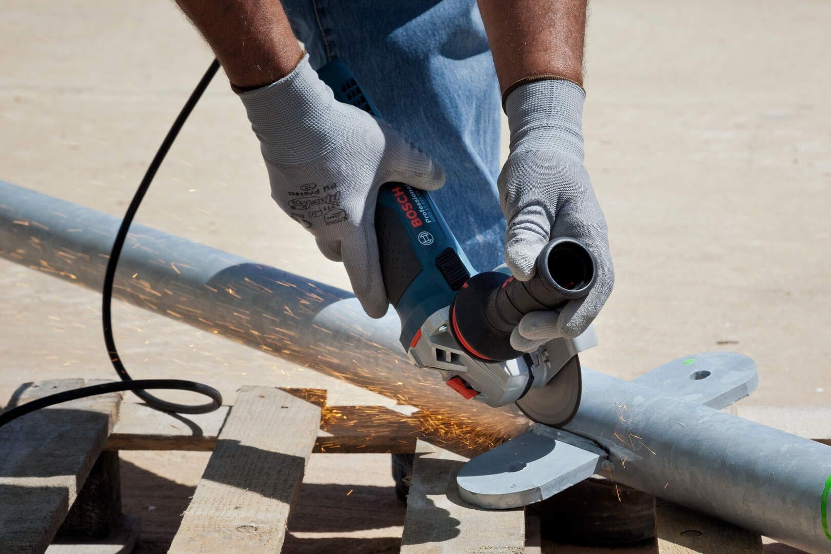 Bosch GWS 17-125 CIE Ugaona brusilica, 1.700W - slika 11