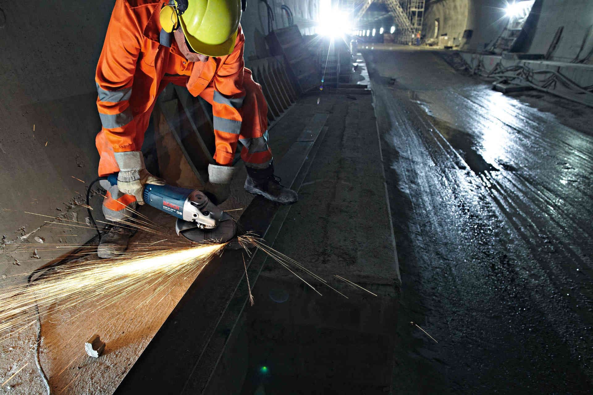 Bosch GWS 24-180 JH ugaona brusilica, 2.400W - slika 9