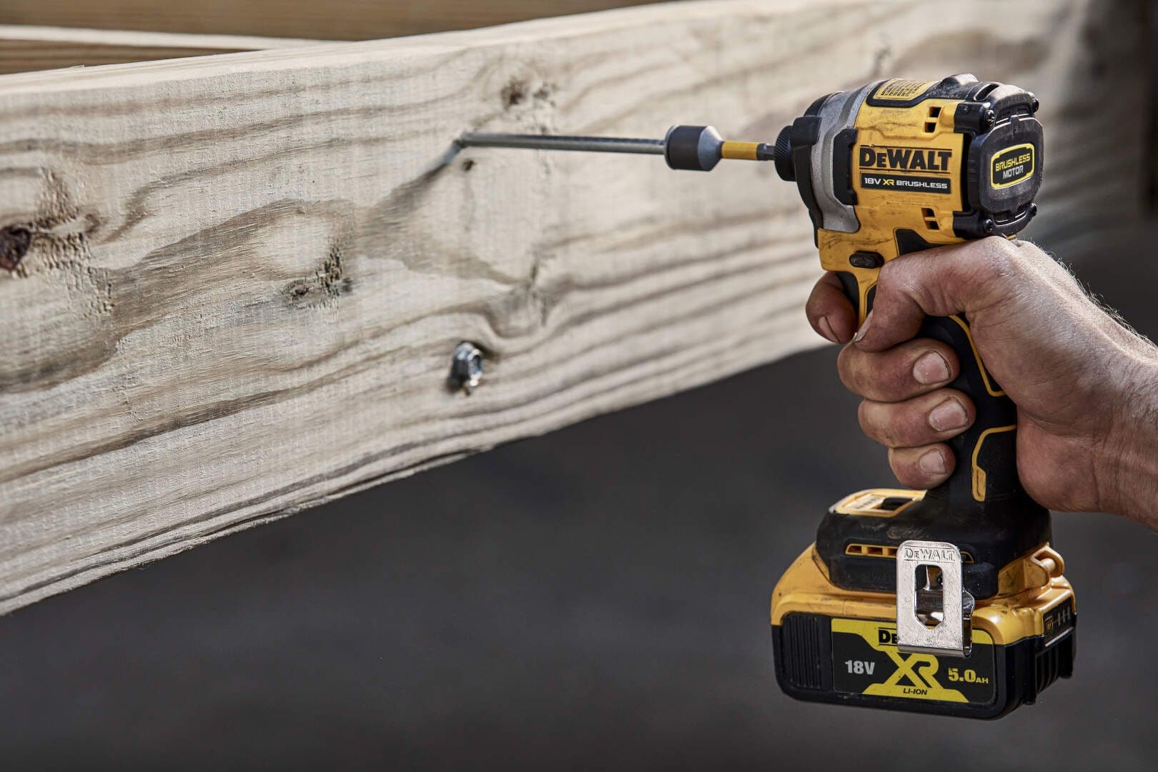 DeWalt DCF850P2T Akumulatorski udarni odvrtač 18V, 2x5,0 Ah XR + T-STAK kofer - slika 6