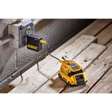 DeWalt DCB094K adapter za baterije - punjač sa USB nastavkom - slika 3