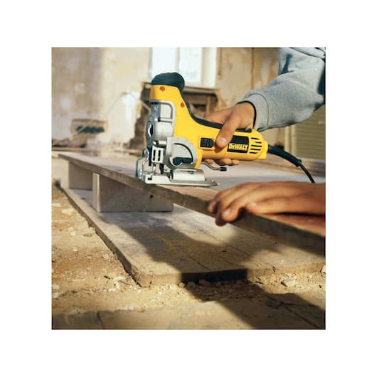 DeWalt DW333K Ubodna testera, 700W - slika 3