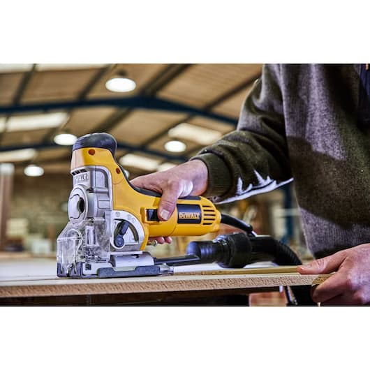 DeWalt DW333K Ubodna testera, 700W - slika 6