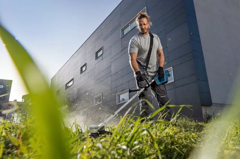 Bosch Akumulatorski trimer za travu GRT 18V-33, Solo 06008D0000 - slika 4