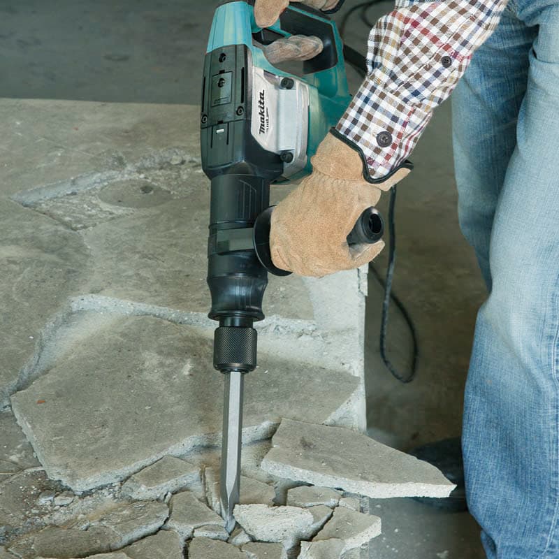 Makita M8600B čekić za rušenje, sa priborom, 900W - slika 4